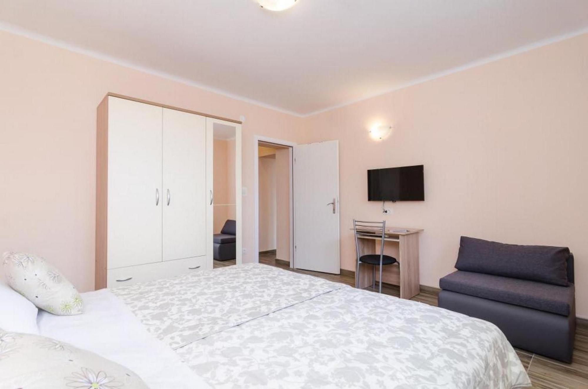 Apartments Lena & Lara Дубровник Екстериор снимка